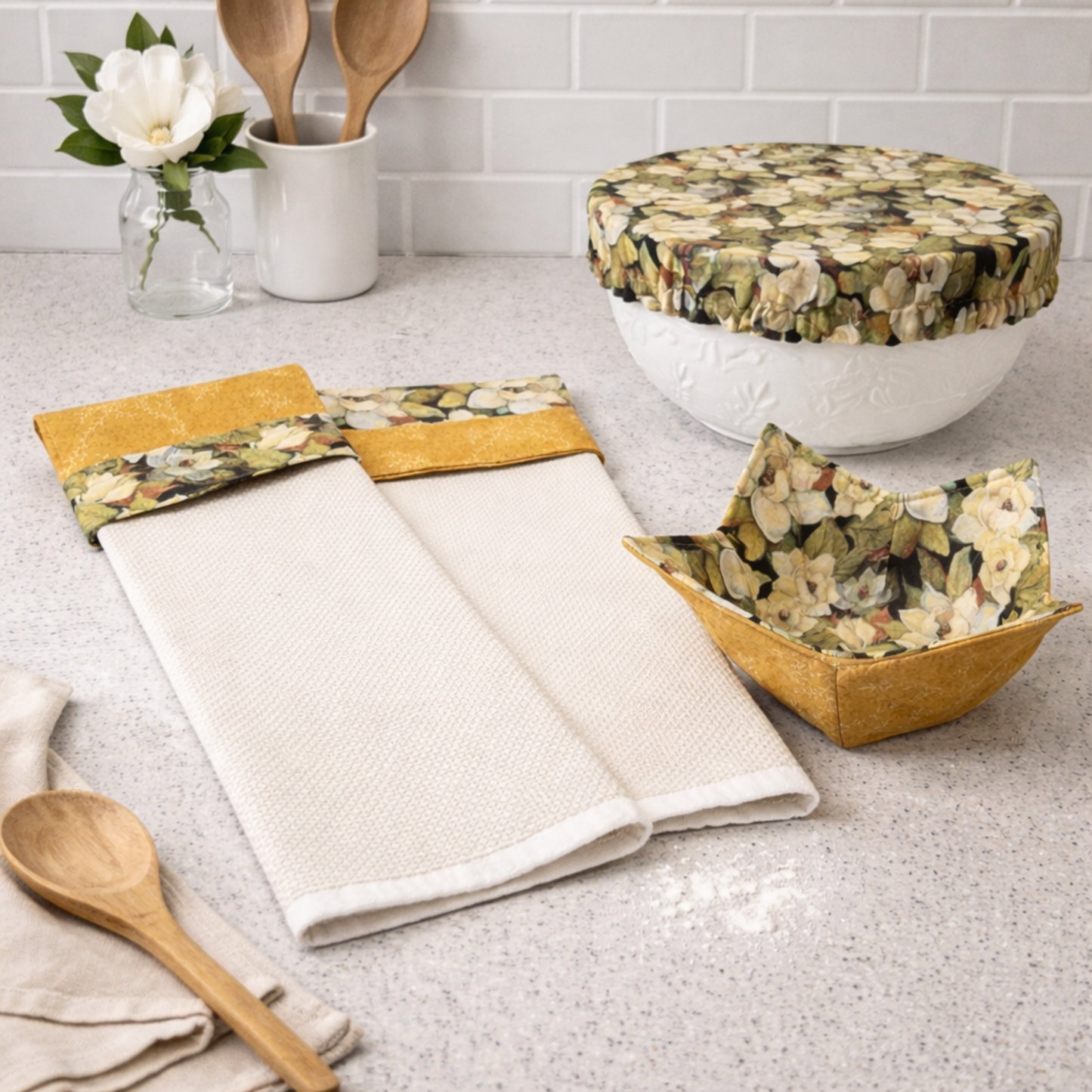 Golden Kitchen Bowl Cozy