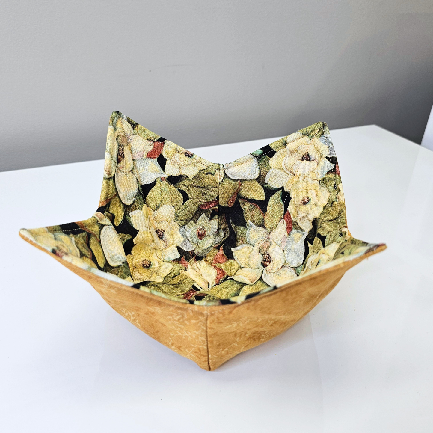 Golden Kitchen Bowl Cozy