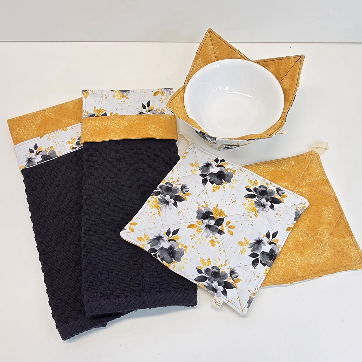 Golden Meadow Hanging Kitchen Towel - Gold Band