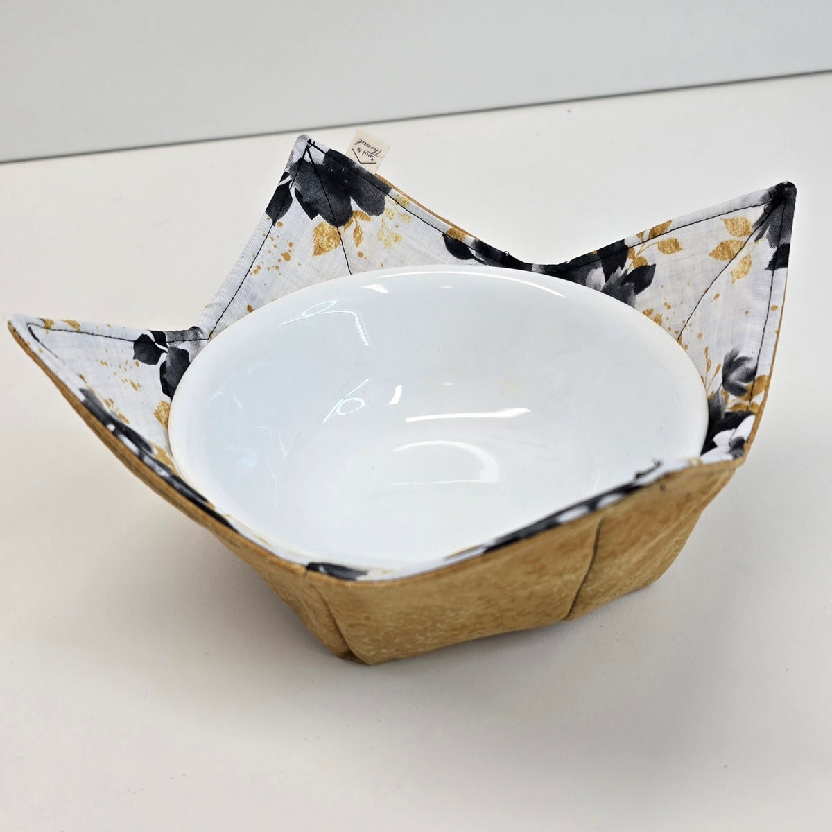 Golden Meadow Bowl Cozy